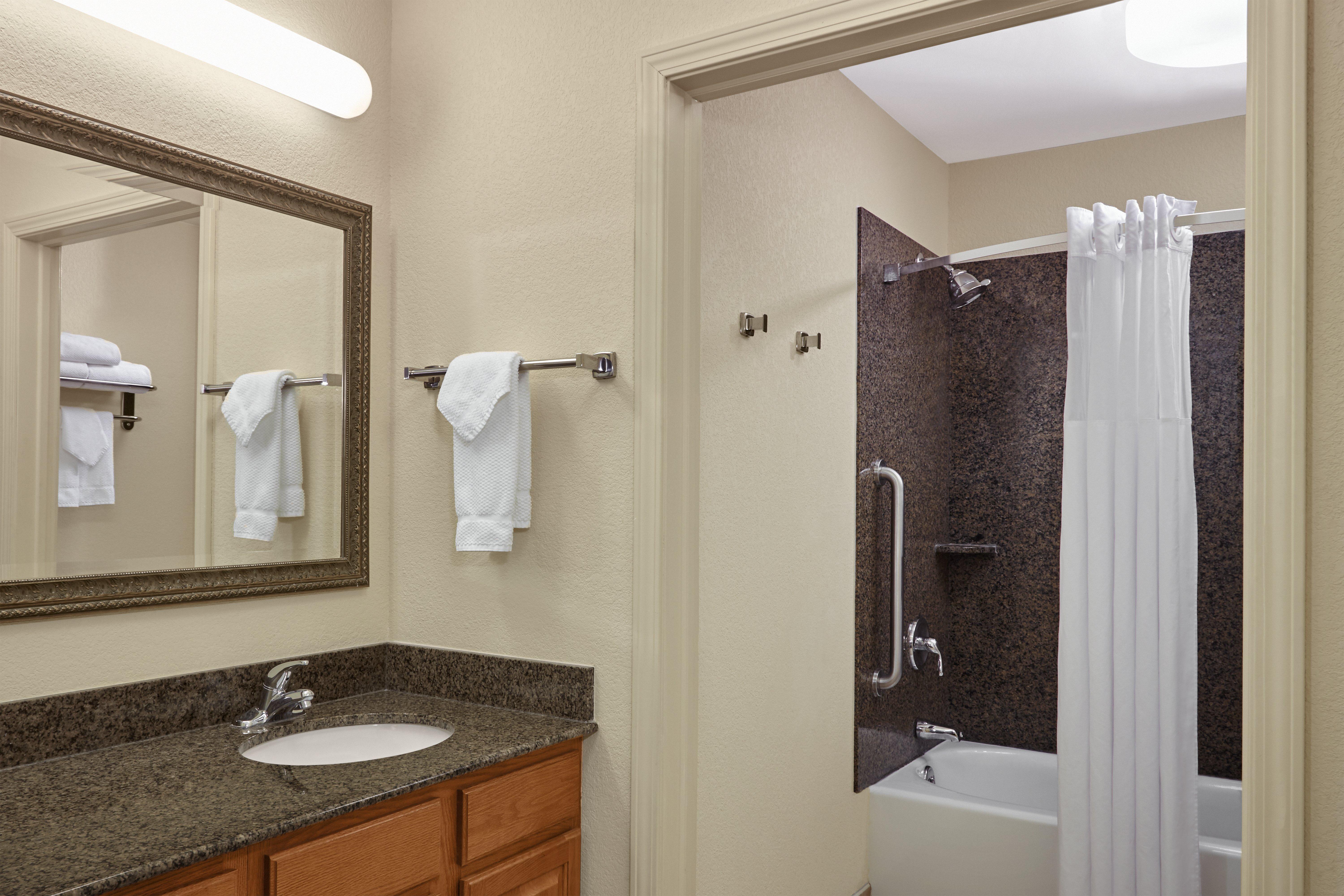 Staybridge Suites Milwaukee Airport South, An Ihg Hotel Franklin  Εξωτερικό φωτογραφία