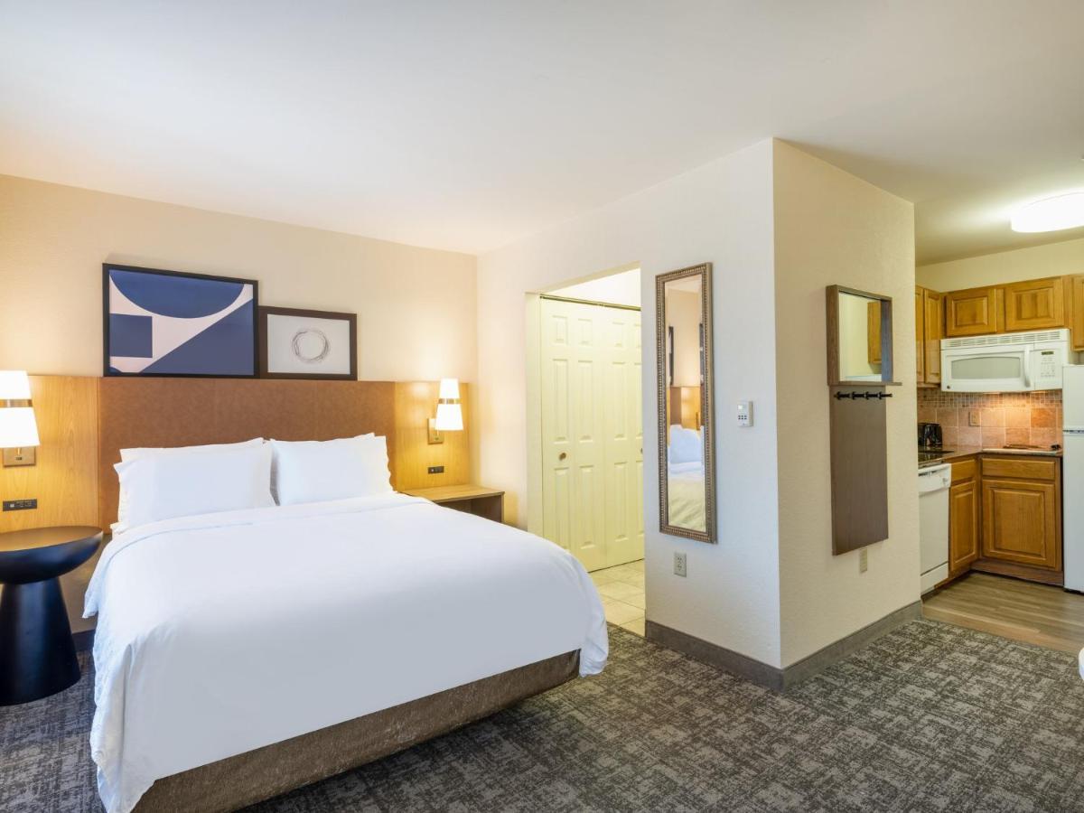 Staybridge Suites Milwaukee Airport South, An Ihg Hotel Franklin  Εξωτερικό φωτογραφία