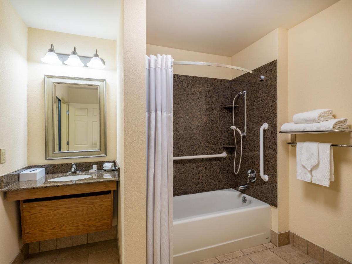 Staybridge Suites Milwaukee Airport South, An Ihg Hotel Franklin  Εξωτερικό φωτογραφία