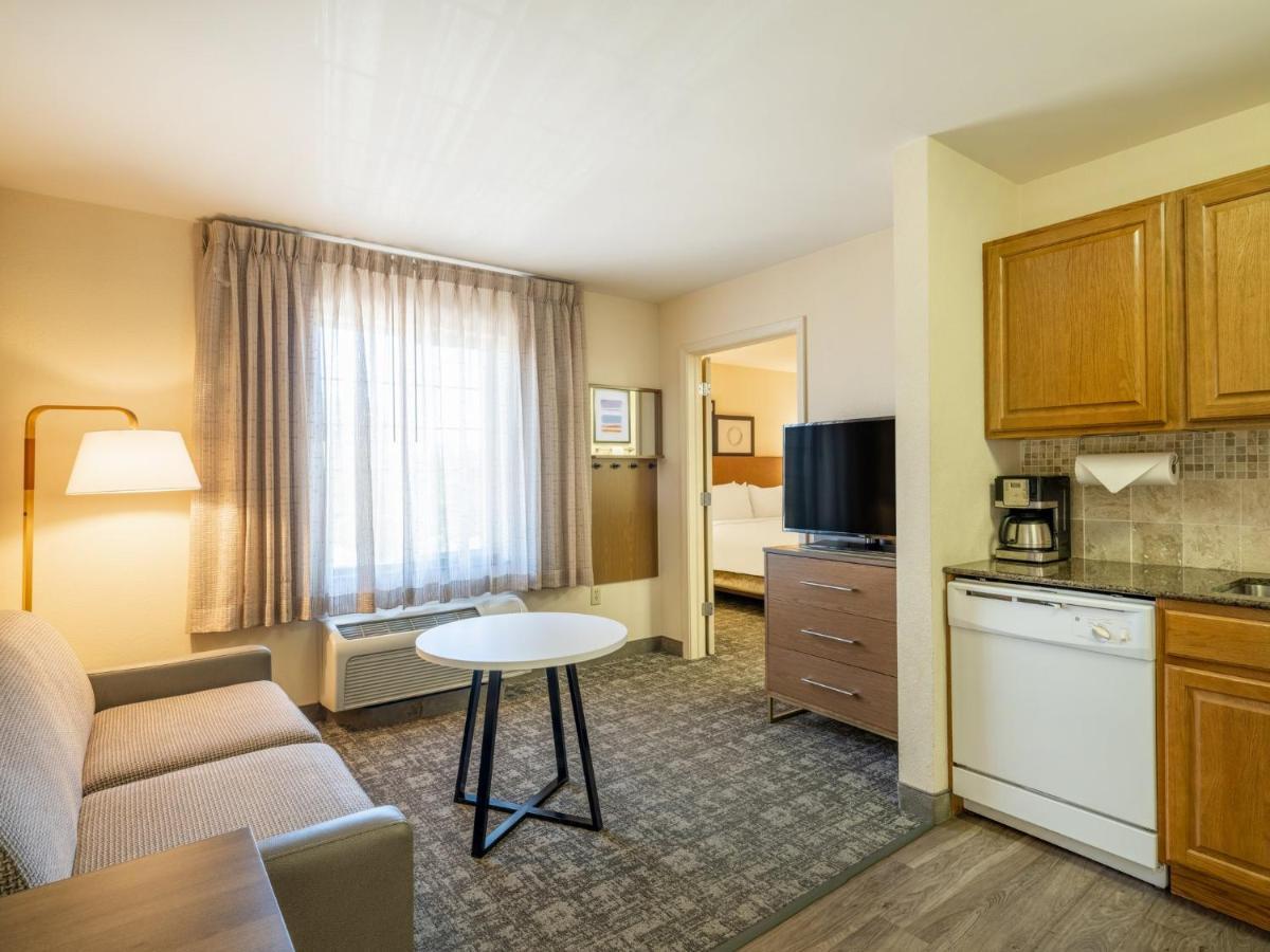 Staybridge Suites Milwaukee Airport South, An Ihg Hotel Franklin  Εξωτερικό φωτογραφία